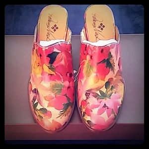 Patricia Nash Floral Mules!
